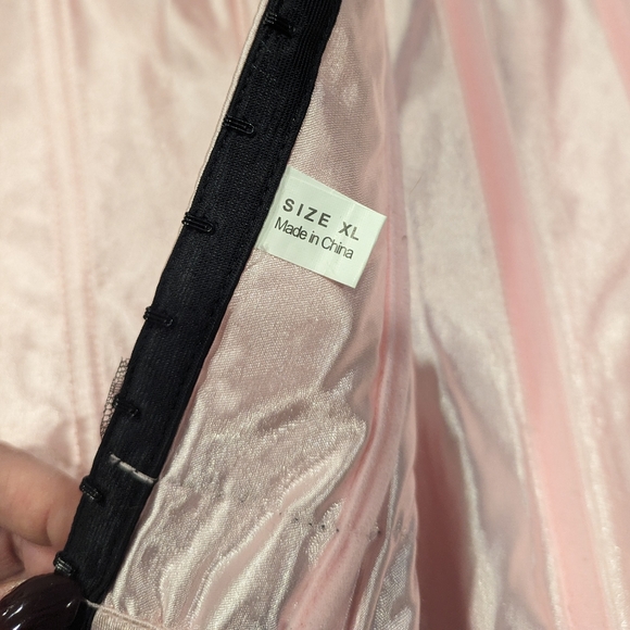 Pink Satin Corset With Black Lace and Bows Details - Picture 5 of 7